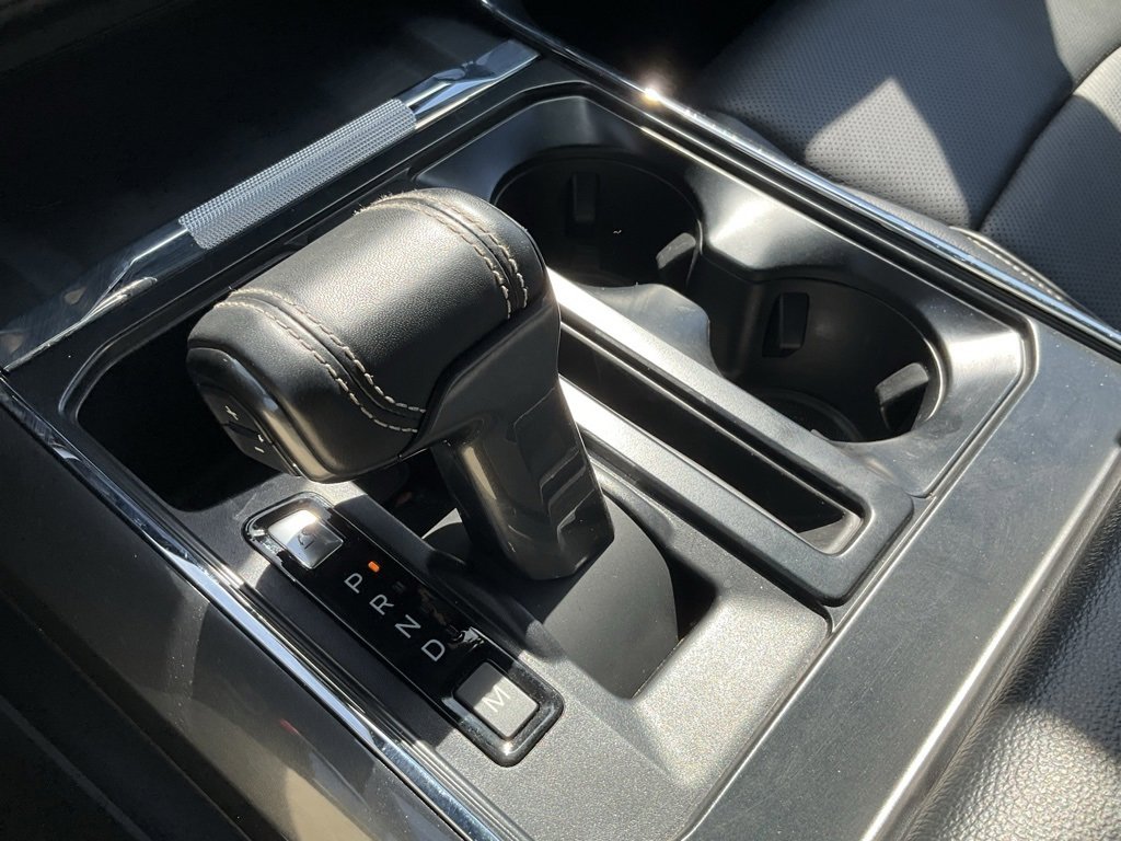 Used 2023 Ford F150 Lariat w/ Equipment Group 502A High image 14