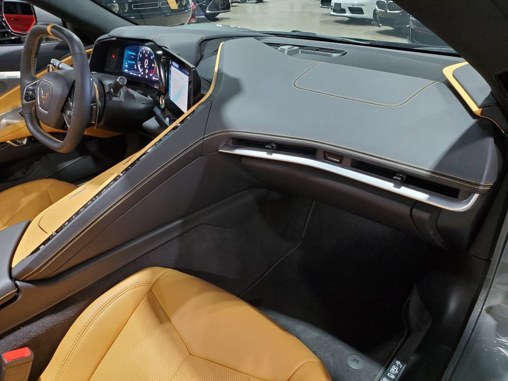 Used 2024 Chevrolet Corvette Stingray Preferred Conv w/ 2LT RWD image 15