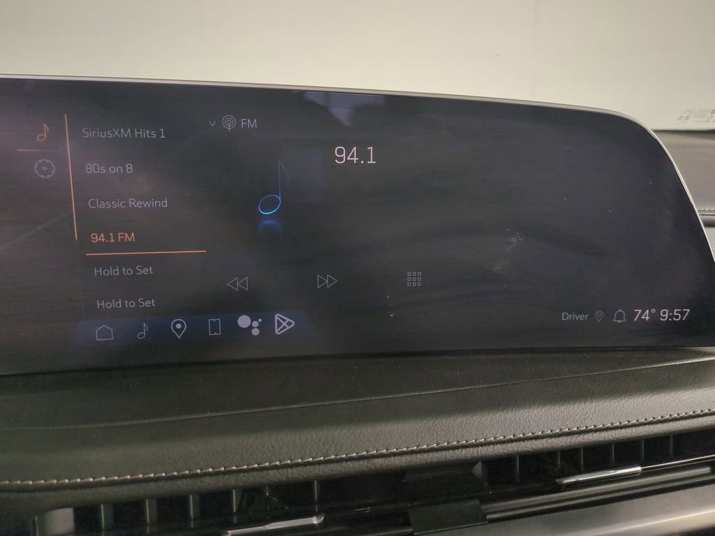 Used 2024 Cadillac XT4 Premium Luxury w/ Technology Package image 21