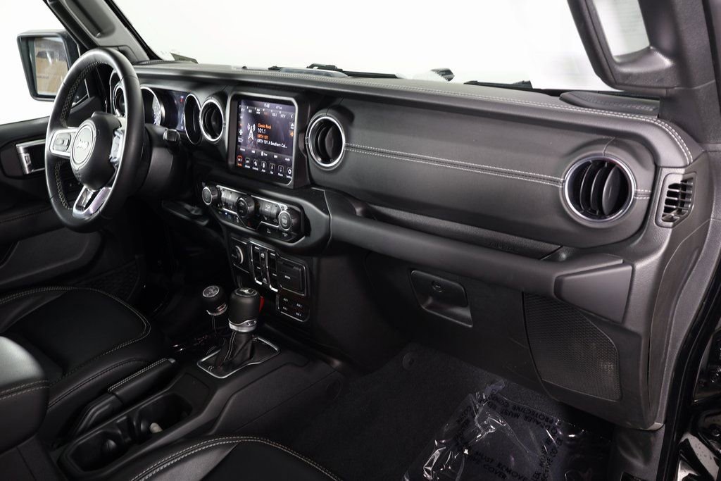 Used 2023 Jeep Wrangler Unlimited Sahara w/ Cold Weather Group image 9