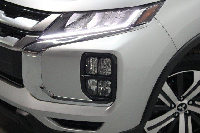 New 2026 Mitsubishi Outlander Sport SE AWD/4WD image 2