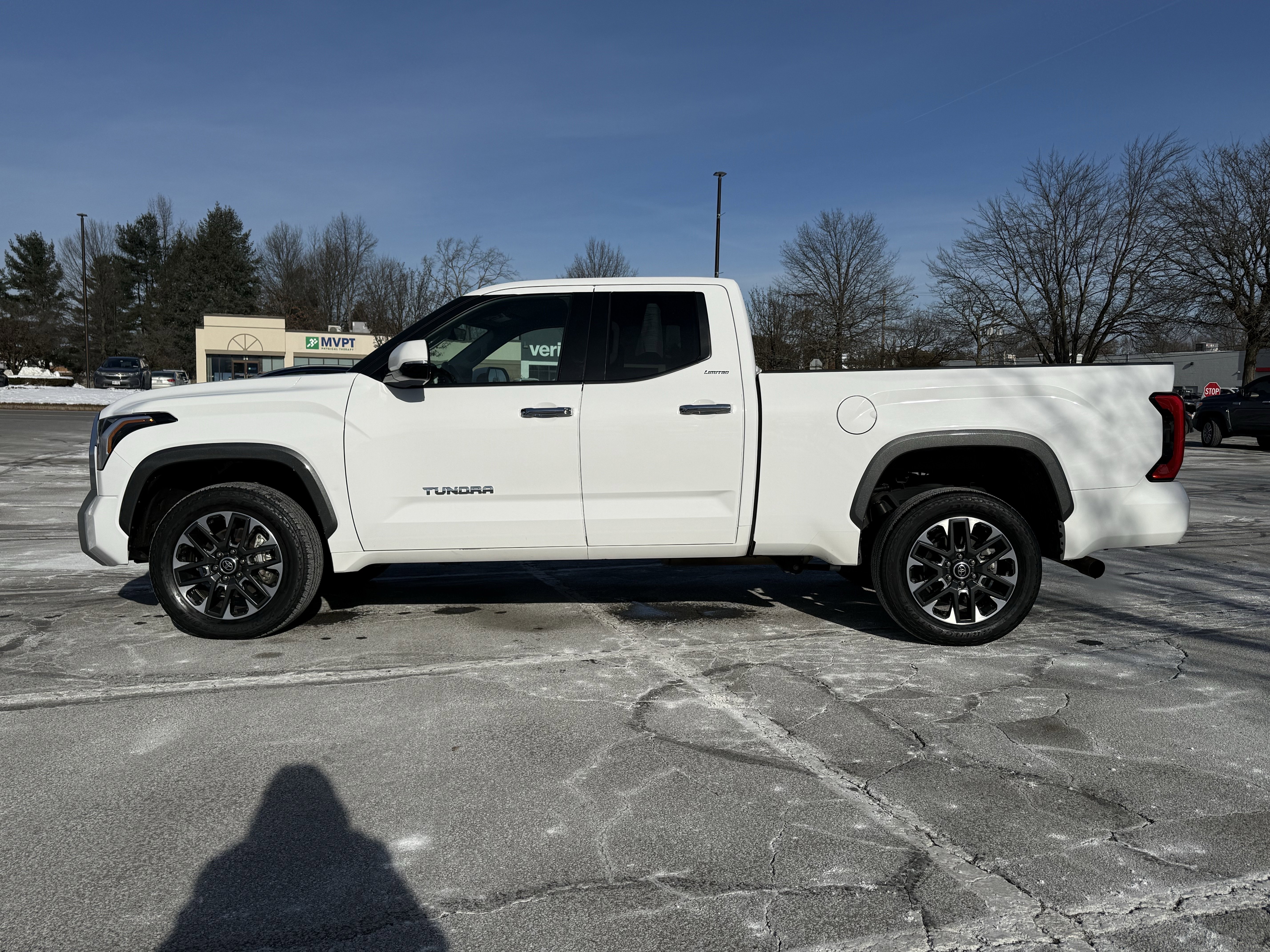 Used 2022 Toyota Tundra Limited image 8
