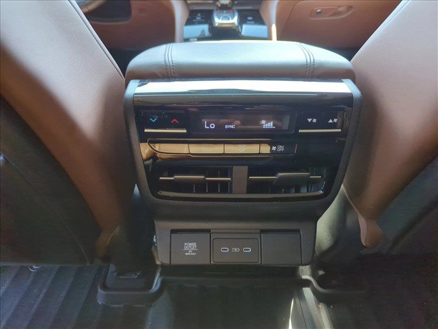 Used 2025 Acura MDX w/ Technology Package FWD image 24