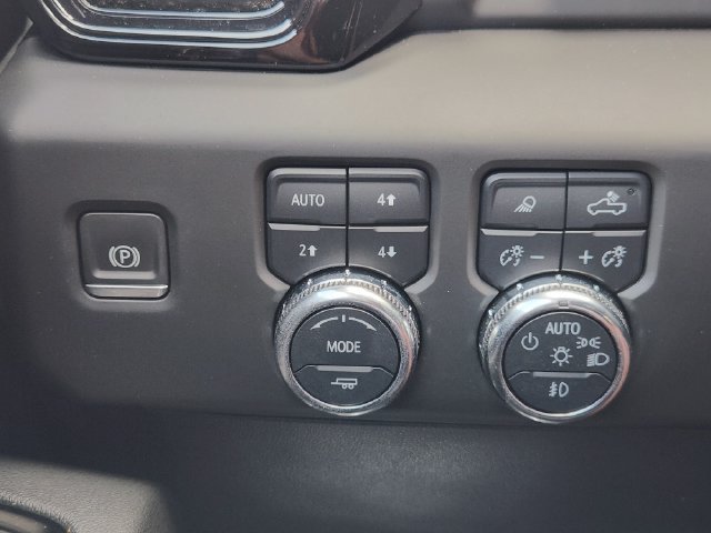 Used 2023 GMC Sierra 1500 AT4 w/ AT4 Premium Package AWD/4WD image 20