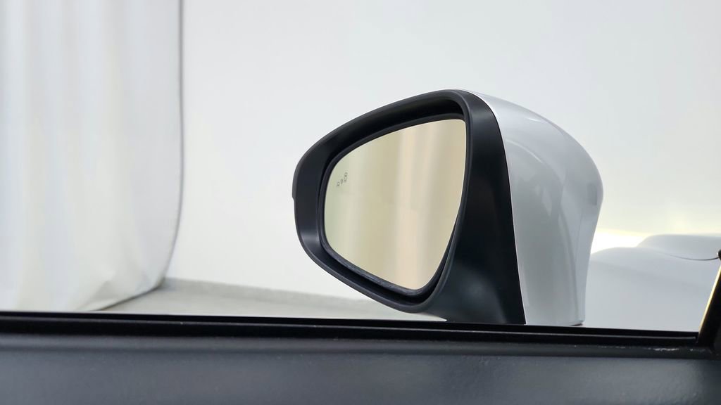 Used 2015 Lexus RC F image 16