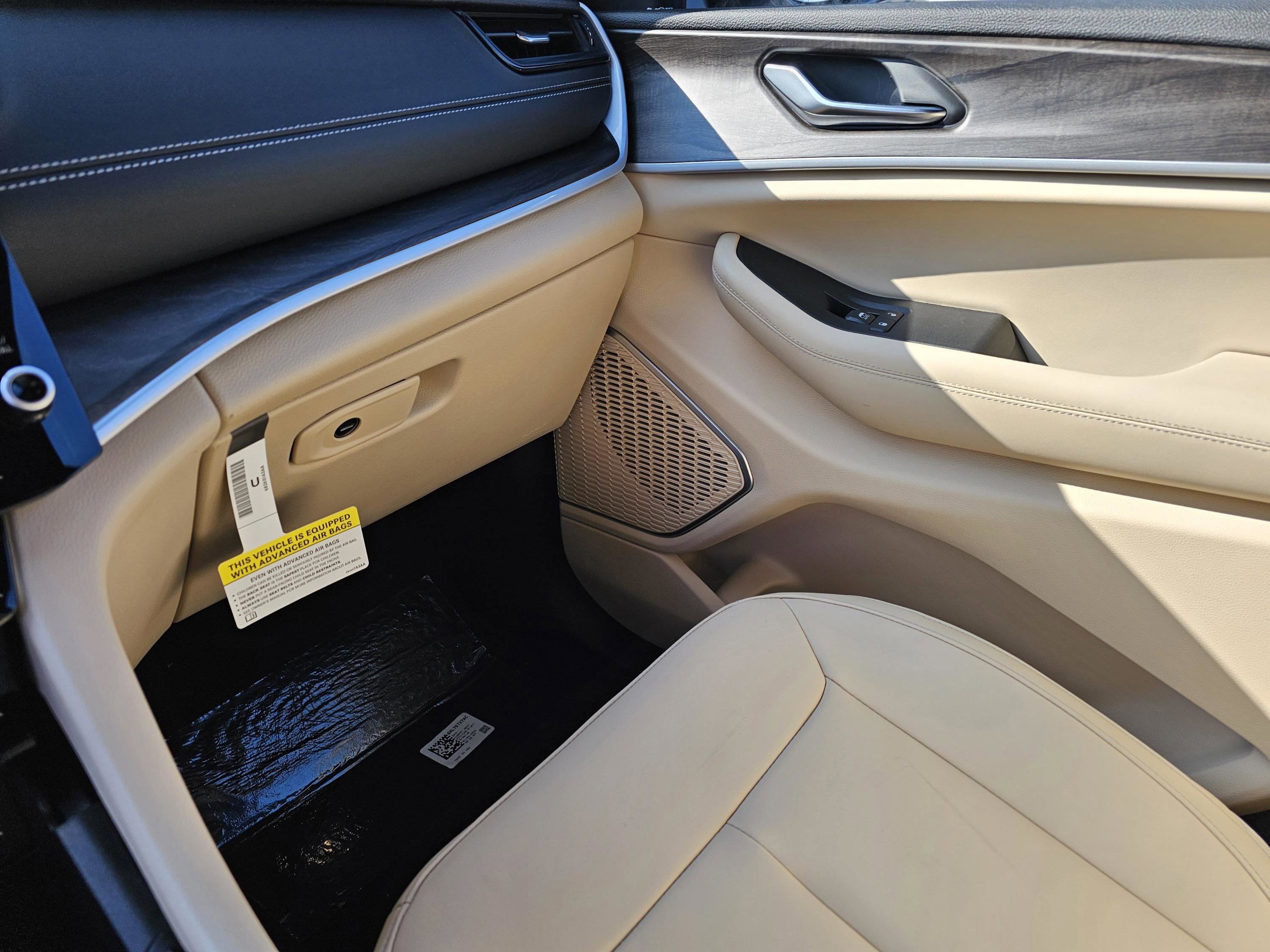 New 2026 Jeep Grand Cherokee Limited image 27