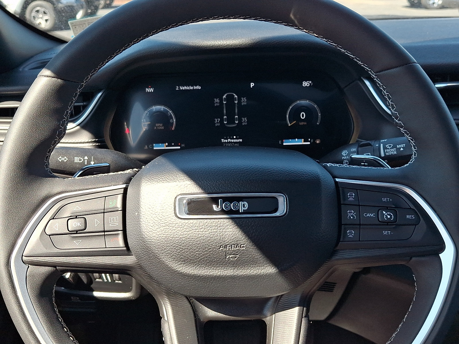 Used 2023 Jeep Grand Cherokee L Laredo AWD/4WD image 21