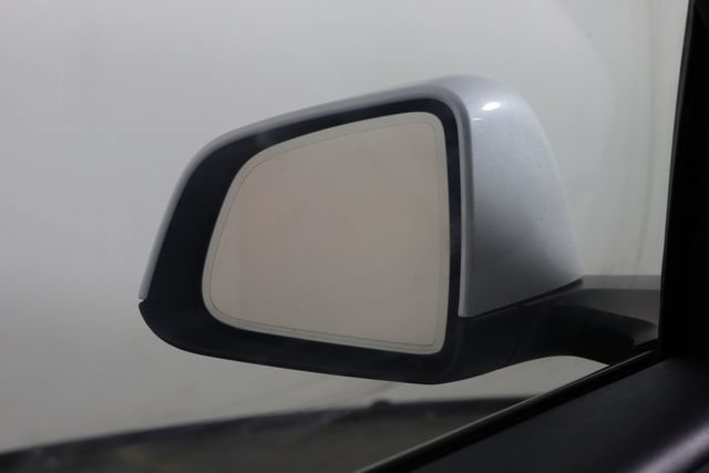 Used 2023 Tesla Model Y 2WD image 45