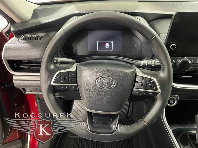 Used 2024 Toyota Grand Highlander XLE image 14