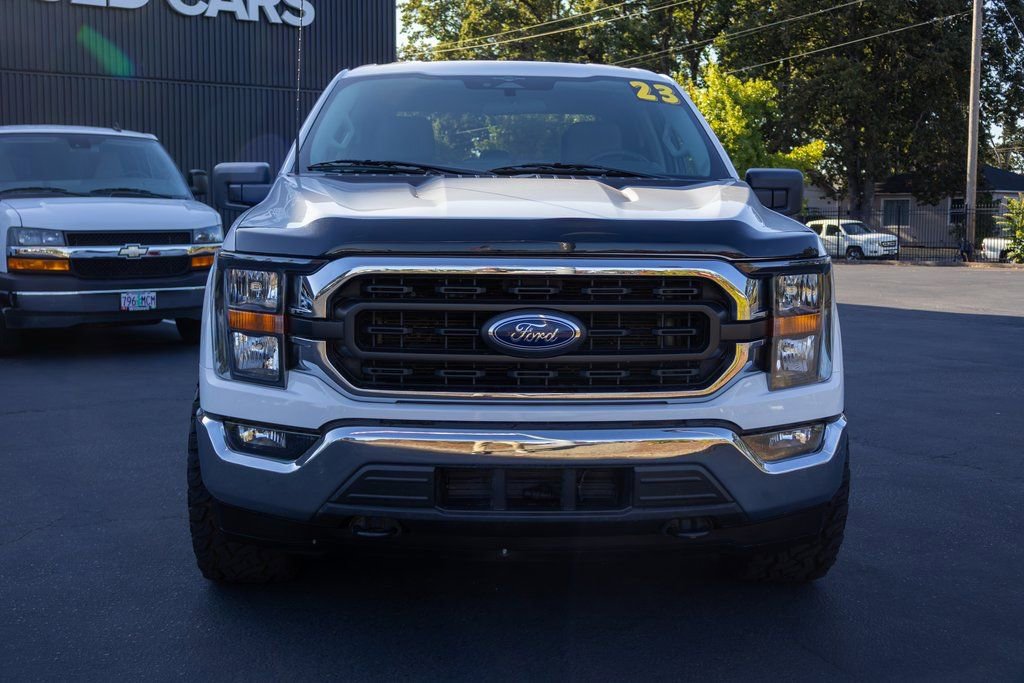 Used 2023 Ford F150 XLT w/ Trailer Tow Package image 4