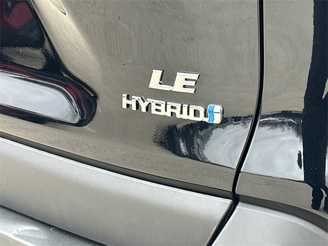 Certified 2023 Toyota RAV4 LE image 5