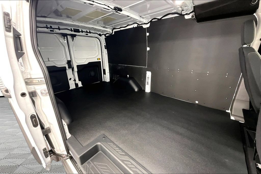 Used 2026 Ford Transit 150 Low Roof w/ Exterior Upgrade Package RWD image 27