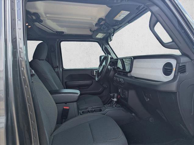 Used 2024 Jeep Gladiator Sport AWD/4WD image 16