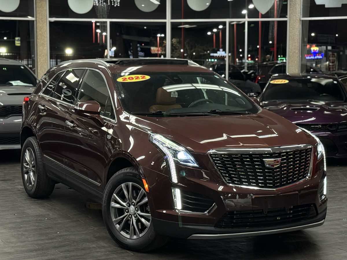 Used 2022 Cadillac XT5 Premium Luxury w/ LPO, Floor Liner Package image 2