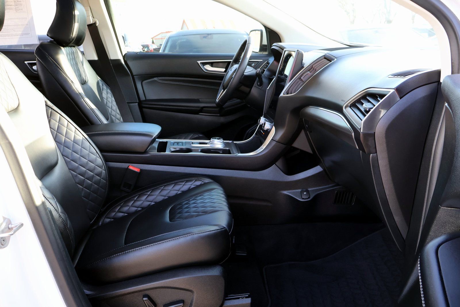 Used 2023 Ford Edge Titanium image 13