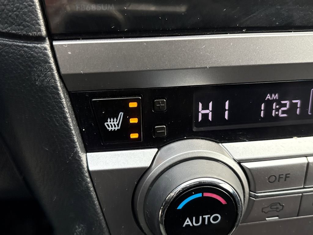 Used 2016 Subaru Outback 2.5i Premium image 16