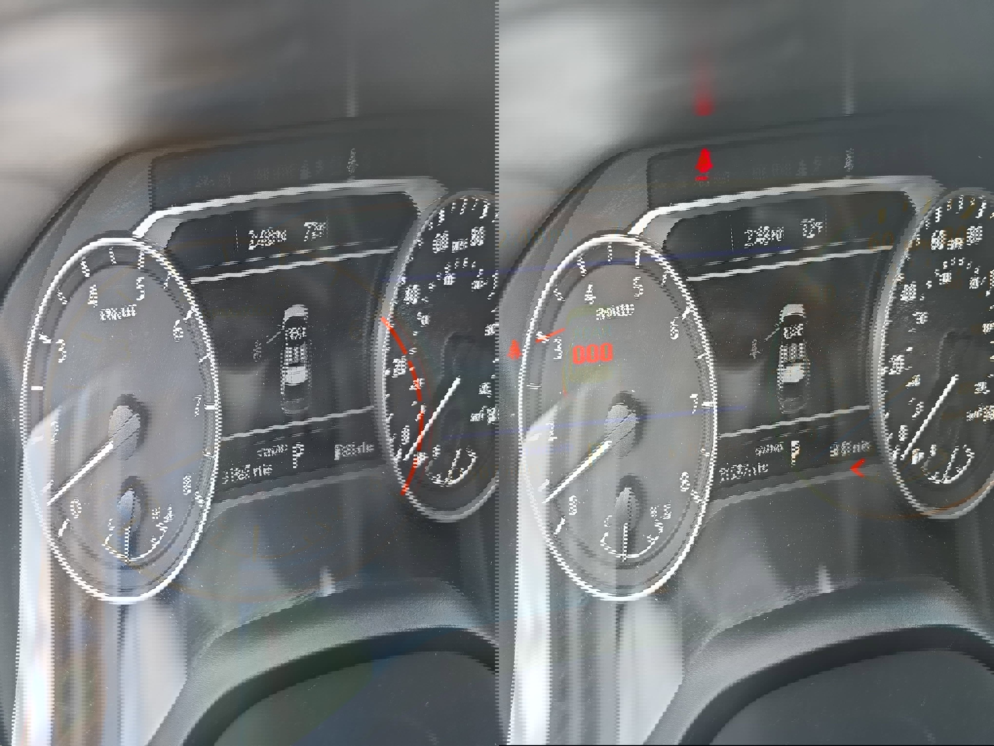 Used 2025 Nissan Rogue SV image 21