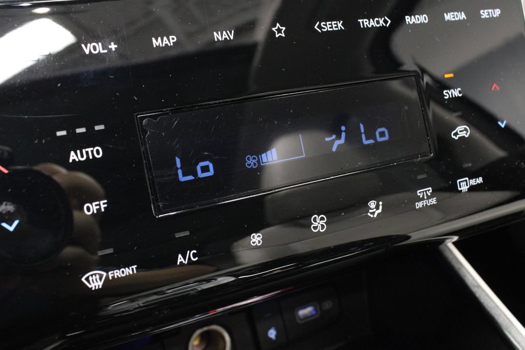Used 2024 Hyundai Tucson Limited AWD/4WD image 5