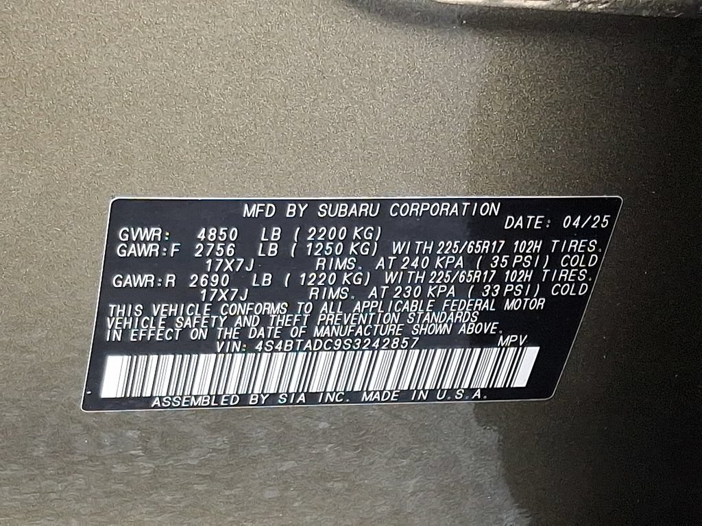 Used 2025 Subaru Outback Premium AWD/4WD image 27