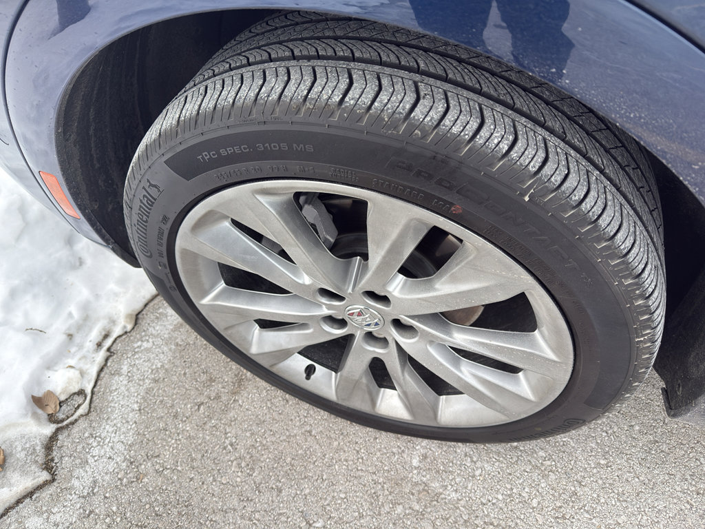 Used 2023 Buick Envision Avenir image 5