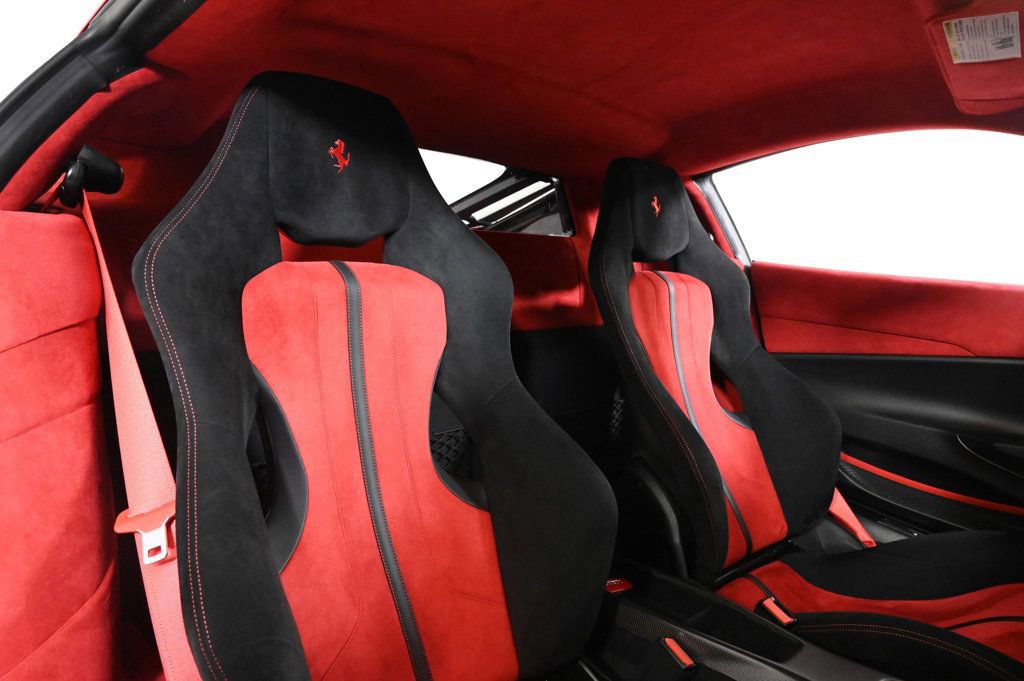 Certified 2019 Ferrari 488 Pista Coupe image 4