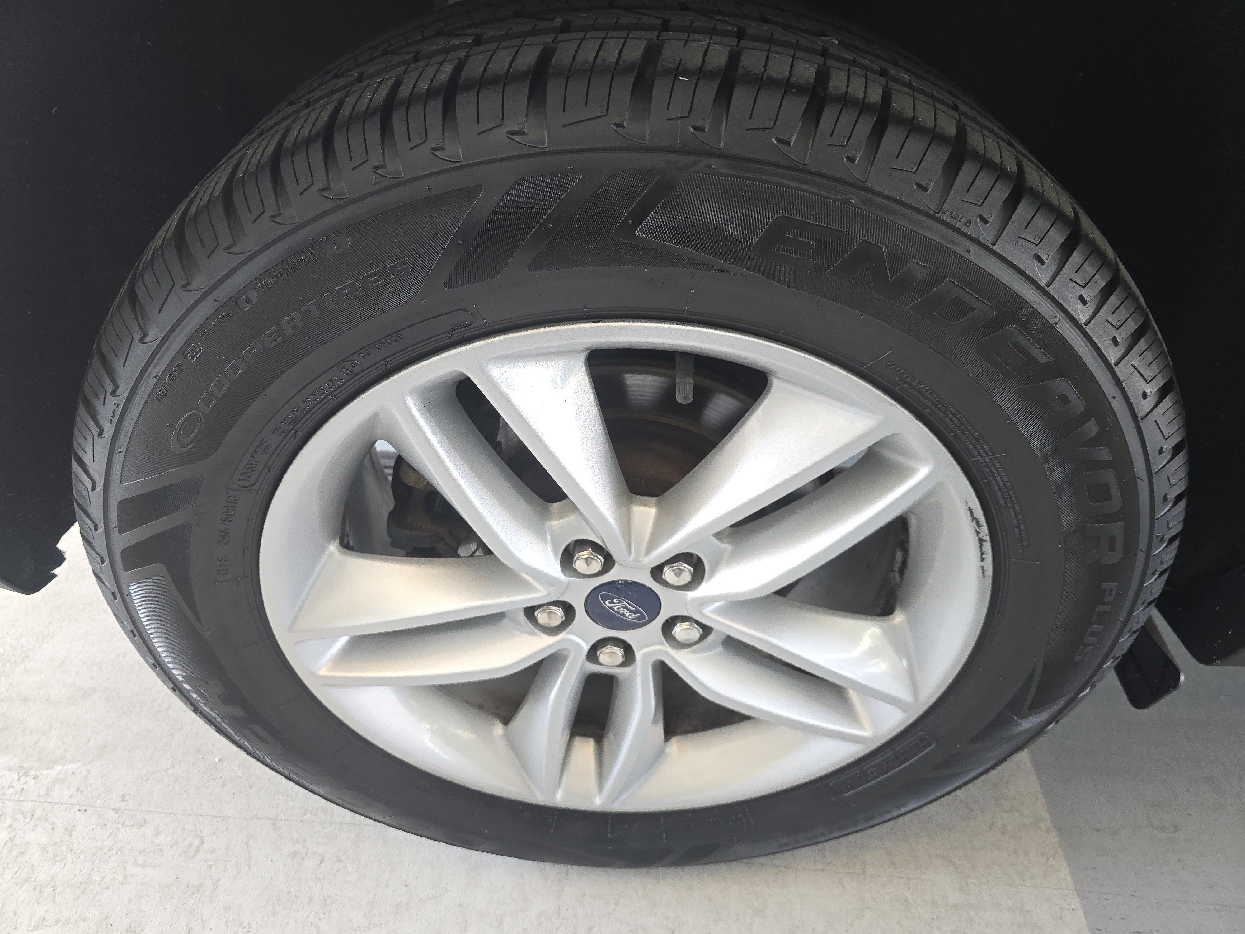 Used 2015 Ford Edge SEL w/ Equipment Group 201A image 10