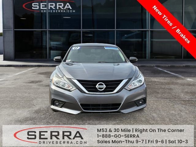 Used 2017 Nissan Altima 2.5 SL FWD image 8