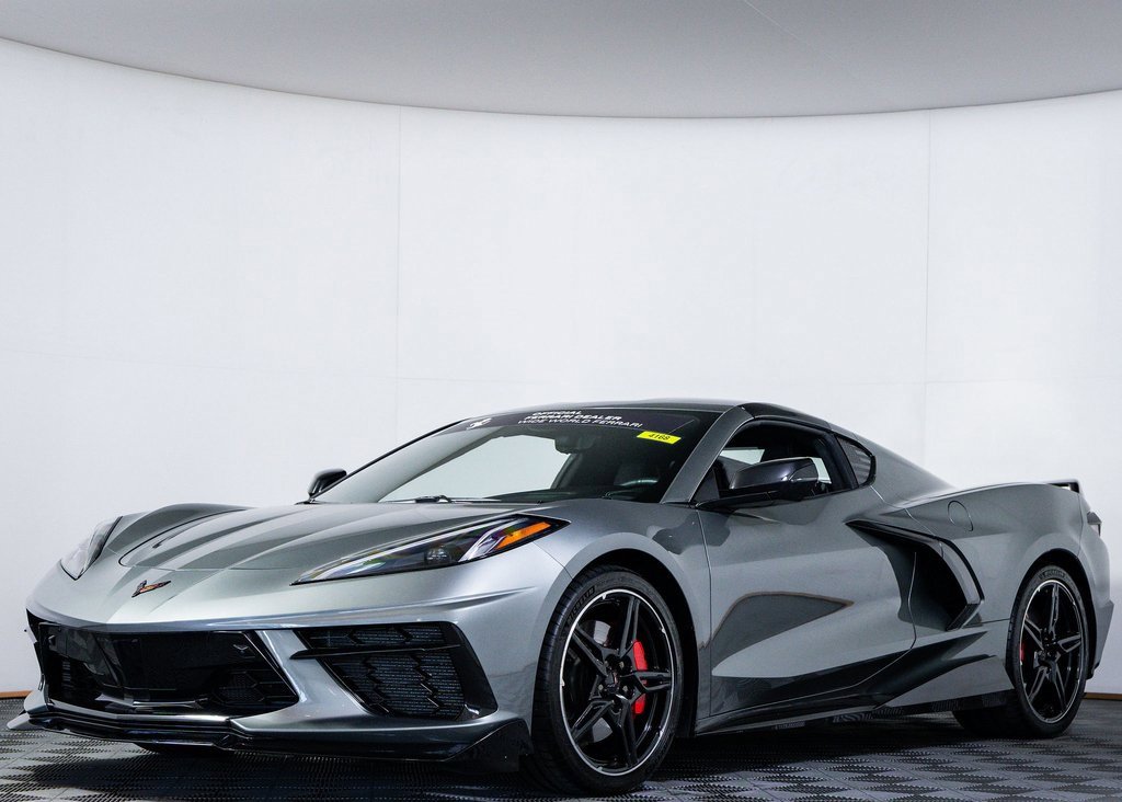 Used 2023 Chevrolet Corvette Stingray Premium Cpe w/ Z51 Performance Package image 2