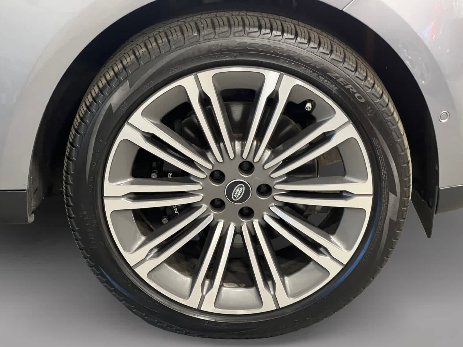 Used 2023 Land Rover Range Rover Sport SE AWD/4WD image 18