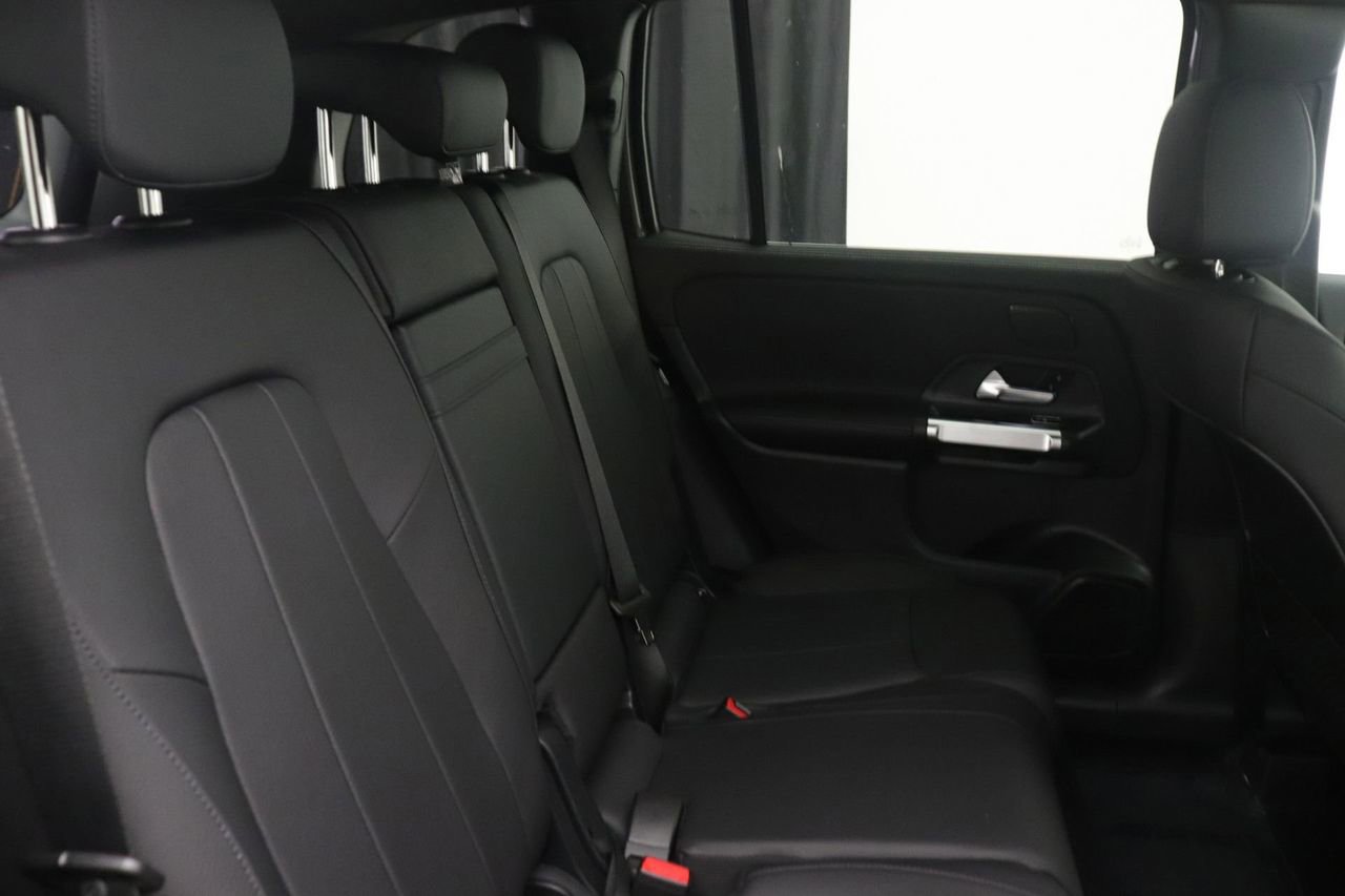 New 2026 Mercedes-Benz GLB 250 image 10