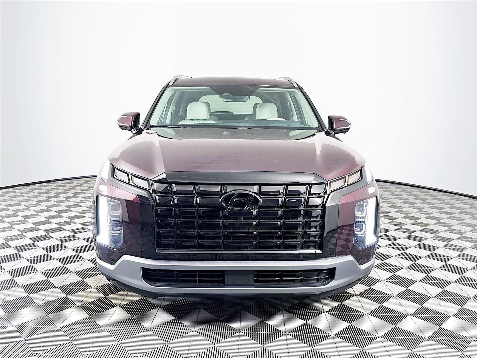 Used 2024 Hyundai Palisade Limited image 2