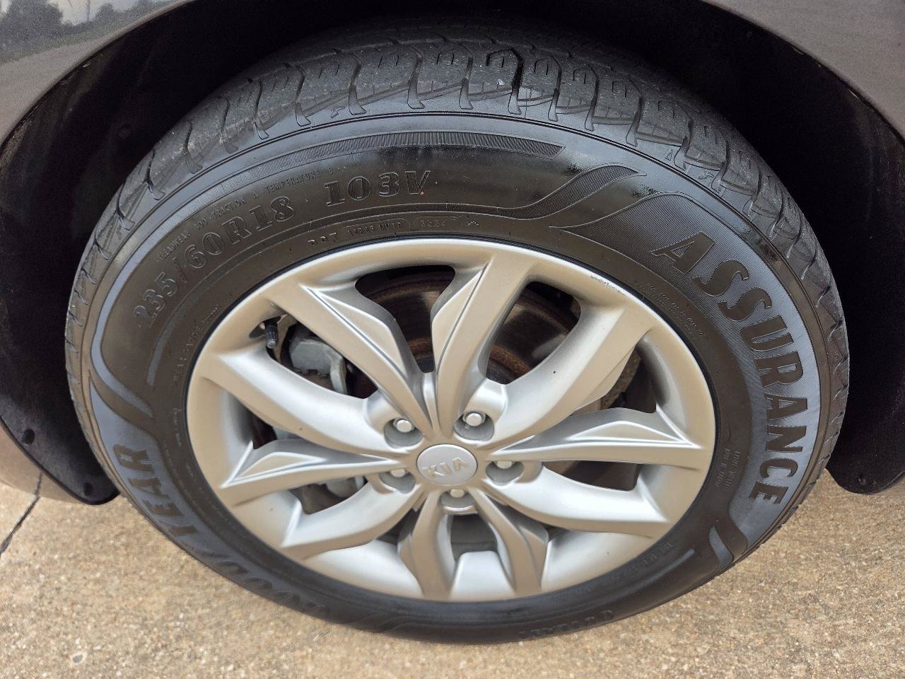 Used 2020 Kia Sedona EX FWD image 23