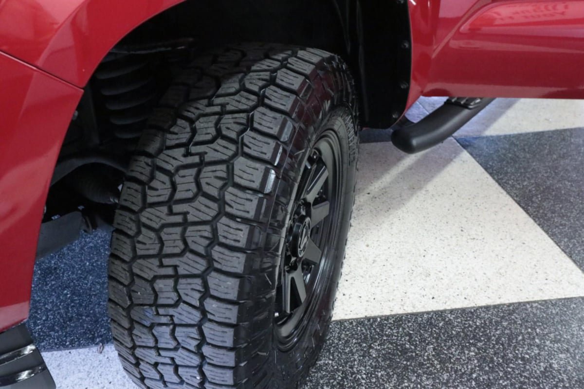 Used 2023 Toyota Tacoma SR AWD/4WD image 10