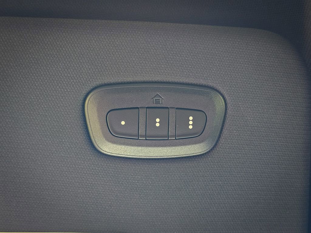 New 2026 RAM 1500 4x4 Crew Cab image 31
