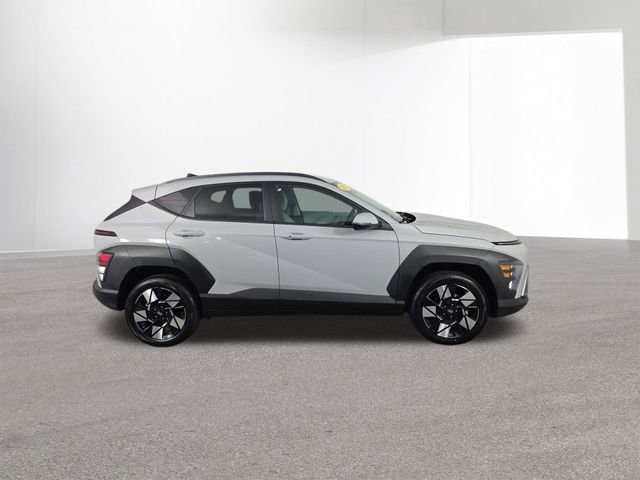 Used 2025 Hyundai Kona SEL AWD/4WD image 40