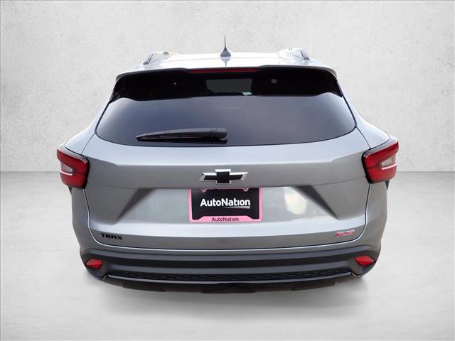 New 2026 Chevrolet Trax RS w/ Sunroof Package image 3