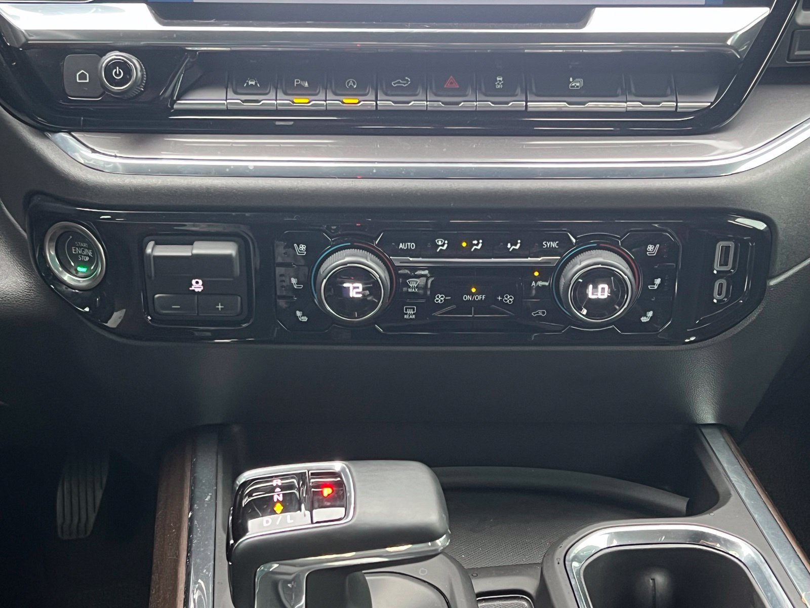 Used 2024 Chevrolet Silverado 1500 High Country w/ Technology Package RWD image 33