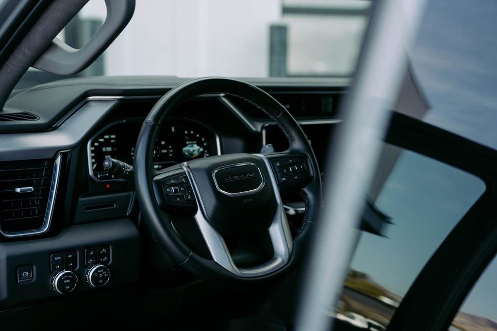 Used 2023 GMC Sierra 1500 Denali image 16