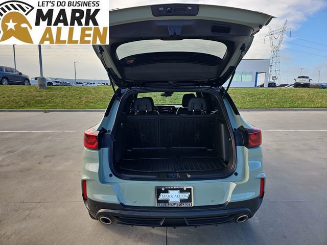 Used 2024 Chevrolet TrailBlazer RS w/ Driver Confidence Package image 25