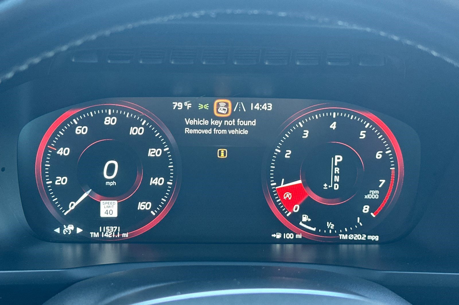 Used 2016 Volvo XC90 T6 Momentum w/ Momentum Plus Package image 36