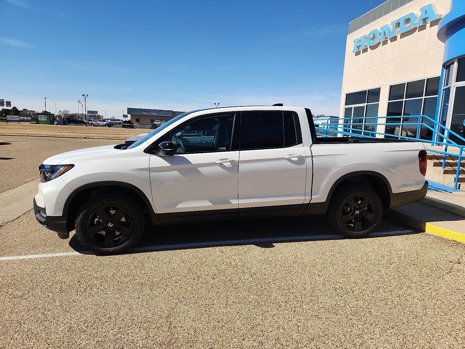 New 2026 Honda Ridgeline Black Edition image 2
