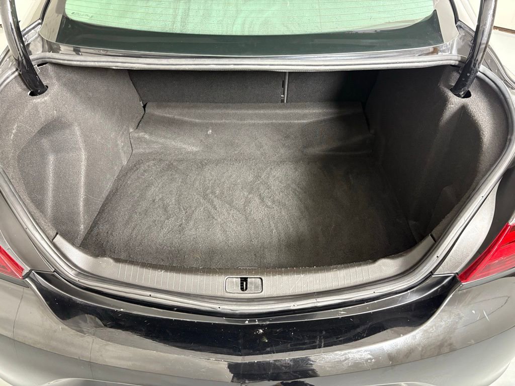 Used 2017 Buick Regal Sport Touring image 18