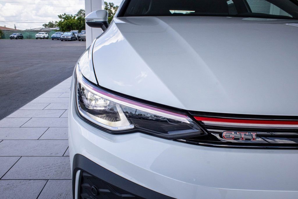 New 2025 Volkswagen GTI SE image 7