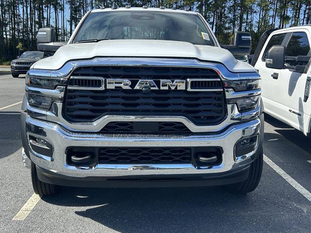 New 2026 RAM 5500 Tradesman image 3
