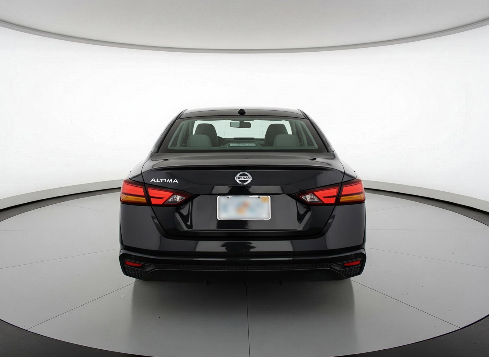 Used 2025 Nissan Altima 2.5 SV FWD image 7