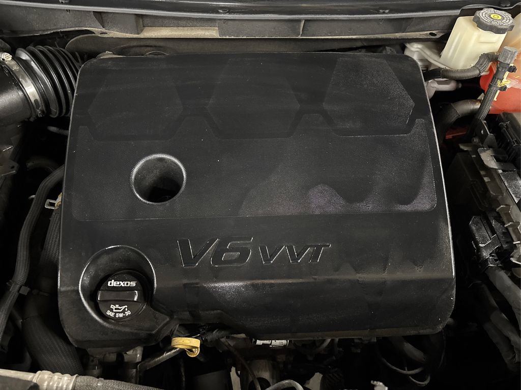 Used 2019 Chevrolet Traverse LT image 13