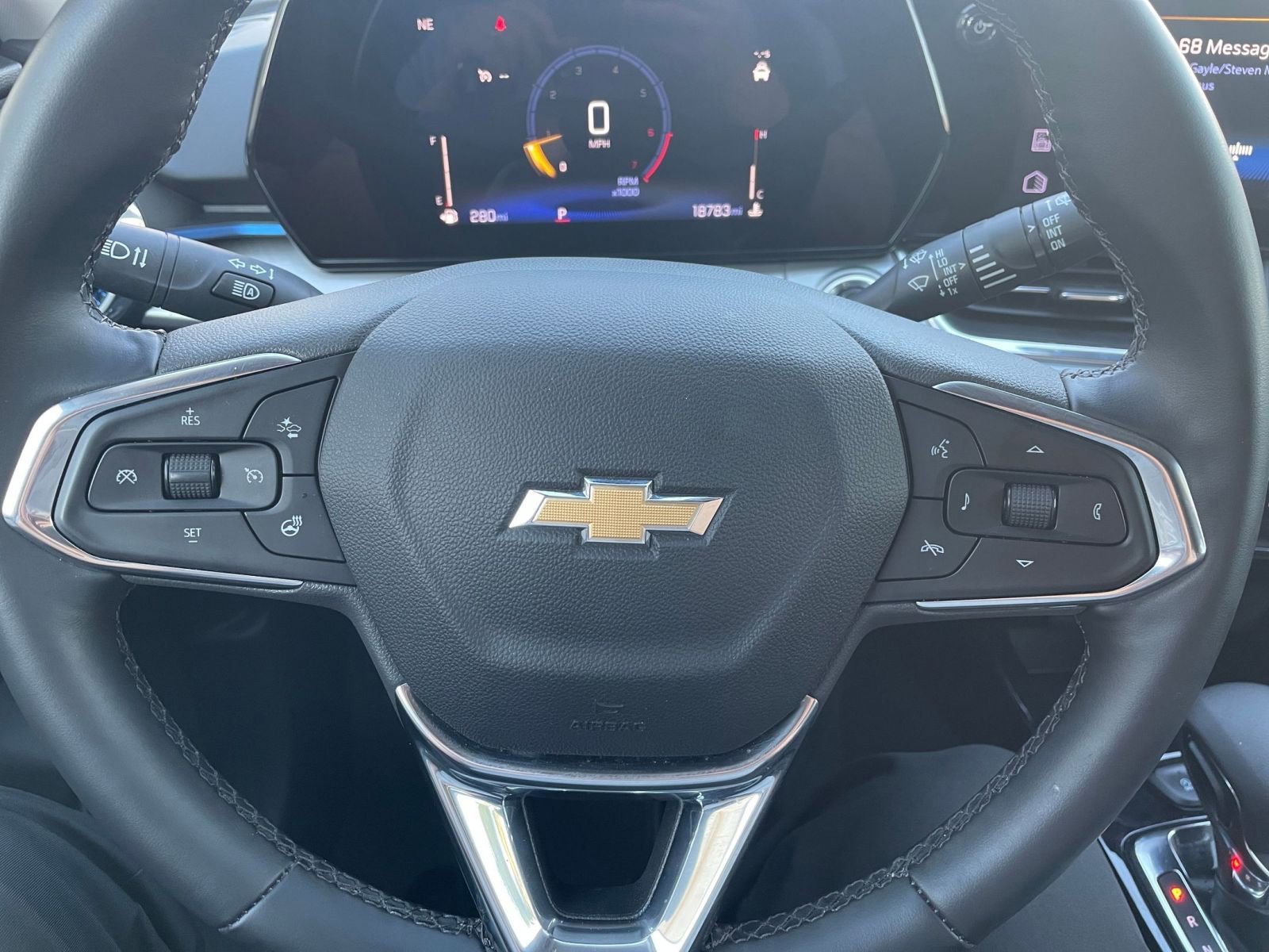 Used 2025 Chevrolet Trax LT w/ LT Convenience Package image 27