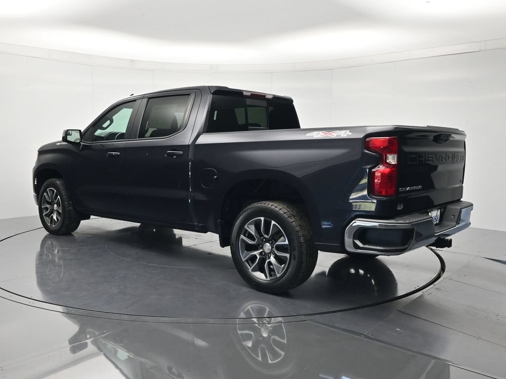 Used 2023 Chevrolet Silverado 1500 LT w/ Convenience Package II AWD/4WD image 7