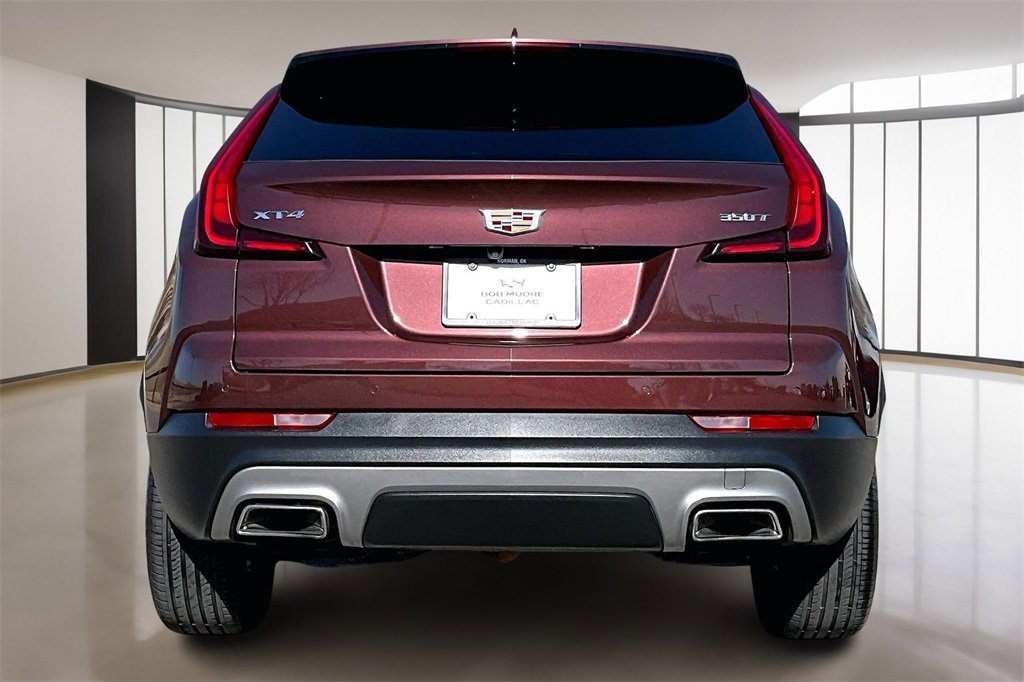 Used 2023 Cadillac XT4 Premium Luxury image 4