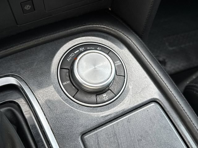 Used 2022 Nissan Armada SL w/ Midnight Edition Package image 35